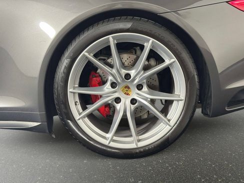 Used 2018 Porsche 911 Carrera 4S AWD/4WD image 14