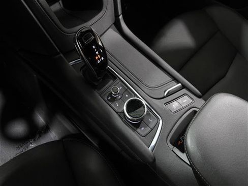 Certified 2022 Cadillac XT5 Sportv image 16