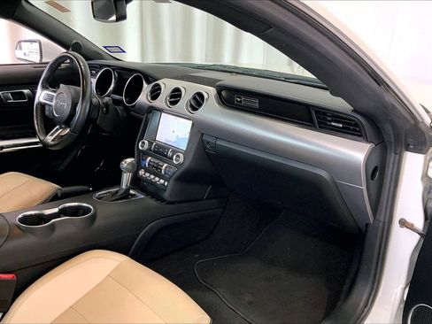 Used 2020 Ford Mustang Premium image 28