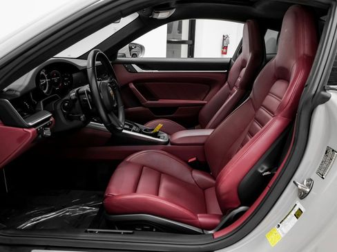 Used 2023 Porsche 911 Turbo S image 9