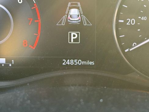 Used 2022 Nissan Kicks SV image 14