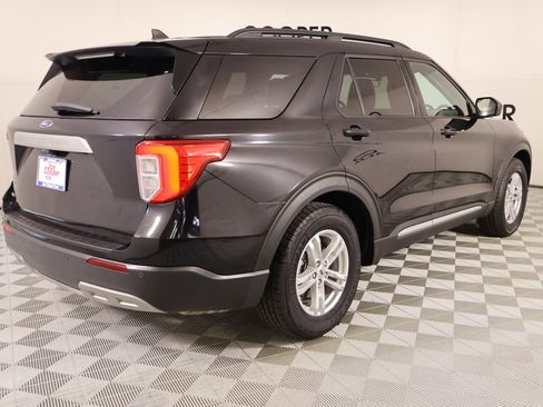 Used 2023 Ford Explorer XLT w/ Equipment Group 202A image 21
