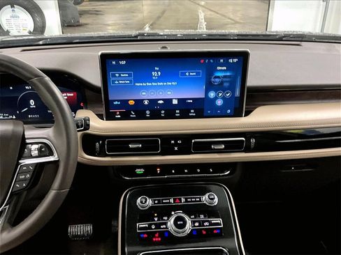 Used 2023 Lincoln Nautilus Reserve w/ Cargo Utility Package image 18