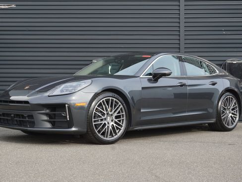 Certified 2026 Porsche Panamera 4 AWD/4WD image 1