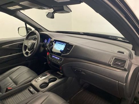 Used 2022 Honda Passport TrailSport image 25