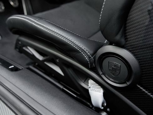 Certified 2025 Porsche 911 GT3 RWD image 20