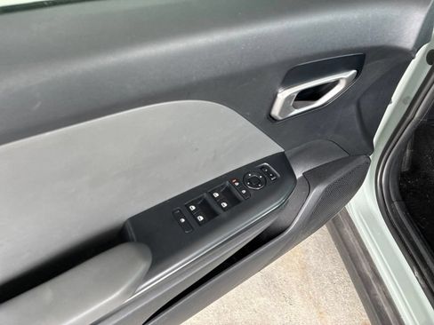 Used 2025 Kia K4 FWD image 20