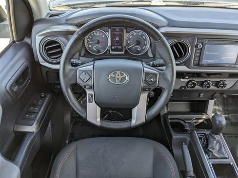 Used 2016 Toyota Tacoma SR5 image 16