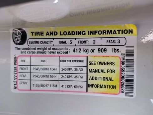 Used 2013 Ford Edge SE image 25