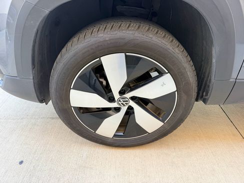 Used 2024 Volkswagen Taos S AWD/4WD image 27