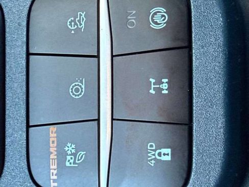 Used 2024 Ford Maverick Tremor w/ Tremor Off-Road Package image 30