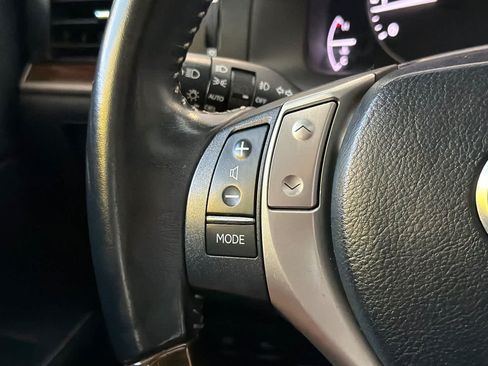 Used 2014 Lexus ES 350 w/ Premium Package FWD image 25