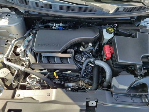 Used 2022 Nissan Rogue Sport SV image 31