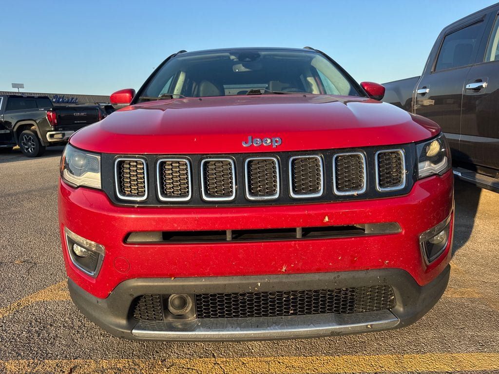 Used 2018 Jeep Compass Limited w/ Navigation Group FWD image 2