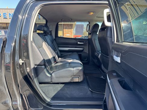 Used 2018 Toyota Tundra Limited w/ Limited Premium Package image 14