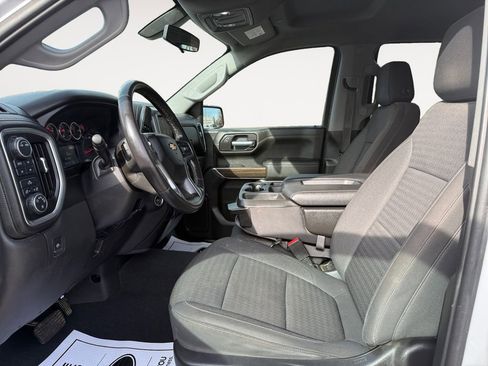 Used 2021 Chevrolet Silverado 1500 LT w/ Z71 Off-Road Package image 9