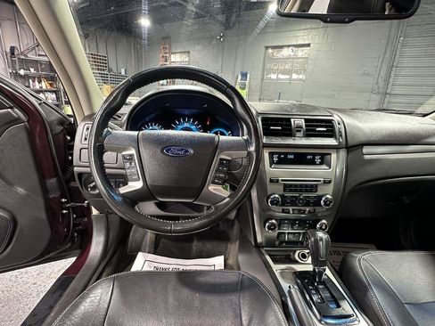 Used 2011 Ford Fusion SEL w/ 302A Rapid Spec Order Code FWD image 26