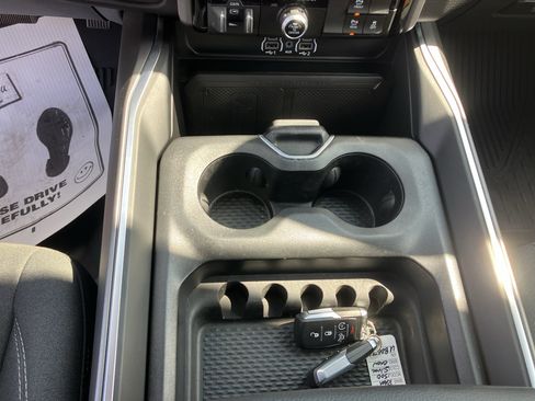 Certified 2025 RAM 1500 Big Horn AWD/4WD image 13