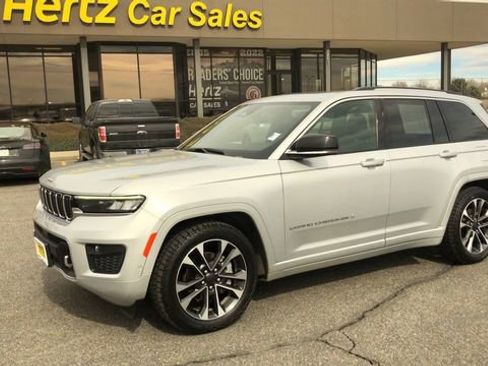 Used 2024 Jeep Grand Cherokee Overland w/ Trailer Tow Package image 4