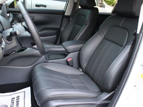 Used 2026 Honda HR-V EX-L image 16