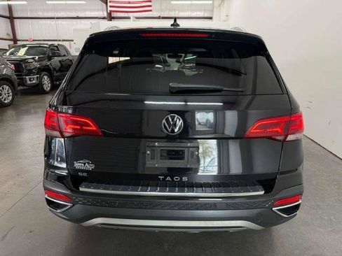 Used 2023 Volkswagen Taos SE image 9