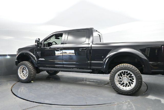 Used 2021 Ford F250 Lariat AWD/4WD image 9