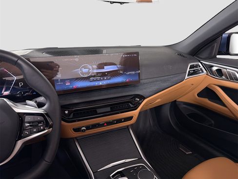 Used 2025 BMW 430i xDrive Convertible w/ Convenience Package image 28