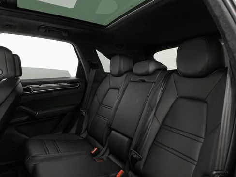 Certified 2023 Porsche Cayenne GTS AWD/4WD image 41