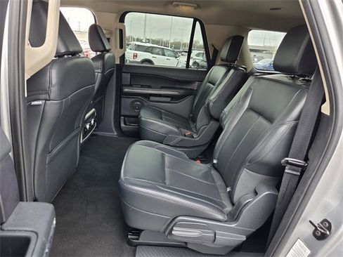 Certified 2024 Ford Expedition Max XLT image 10