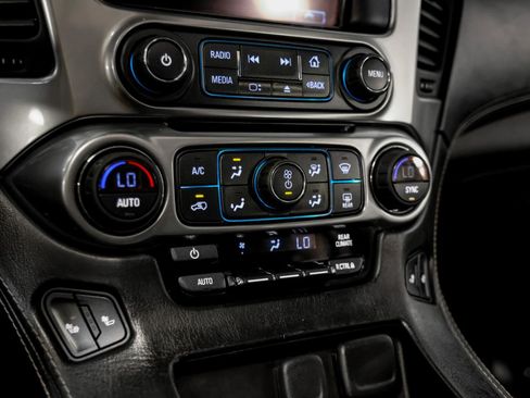 Used 2017 Chevrolet Tahoe LT w/ LT Signature Package image 21