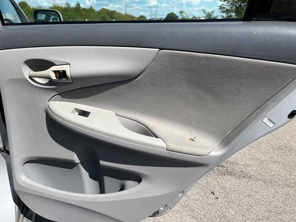 Used 2009 Toyota Corolla FWD image 27