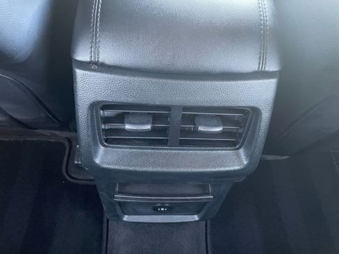 Used 2024 Ford Edge SEL image 23