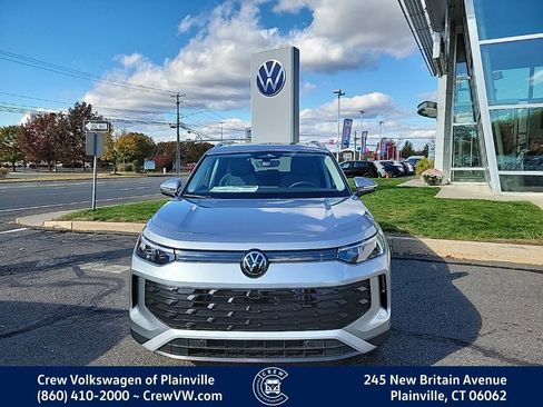 New 2026 Volkswagen Tiguan SE image 2