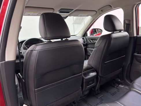 Used 2023 Nissan Pathfinder SL FWD image 33