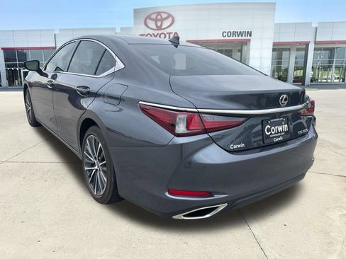 Used 2025 Lexus ES 350 w/ Premium Package FWD image 3