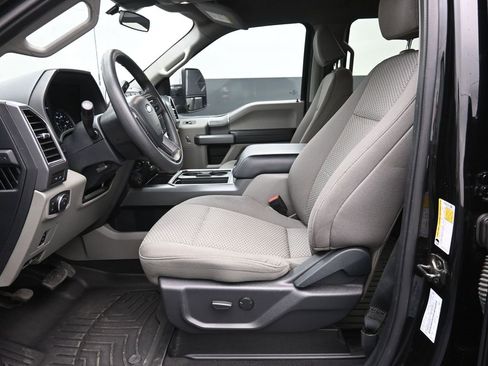 Used 2022 Ford F350 XLT w/ XLT Premium Package image 21