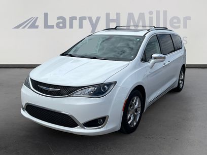 Certified 2018 Chrysler Pacifica Limited
