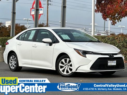 Used 2024 Toyota Corolla LE image 1