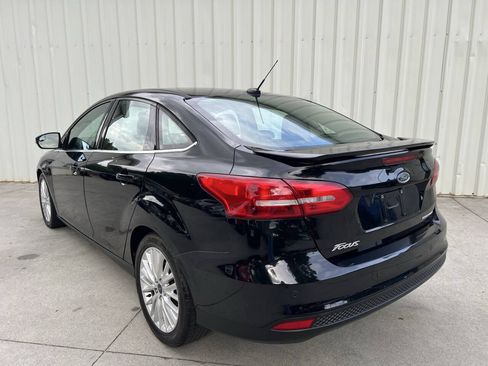 Used 2018 Ford Focus Titanium FWD image 5