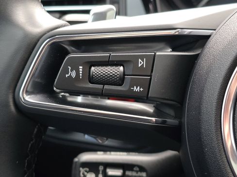 Certified 2024 Porsche Macan S image 22