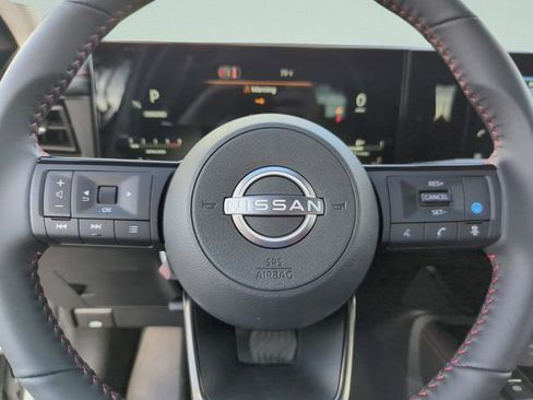 New 2026 Nissan Kicks SR FWD image 38