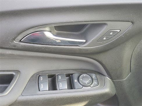 Certified 2022 Chevrolet Equinox RS image 22