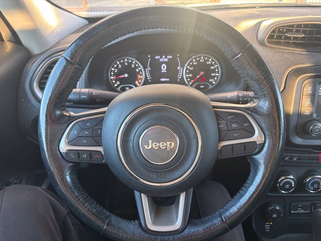 Used 2017 Jeep Renegade Latitude w/ Cold Weather Group AWD/4WD image 16