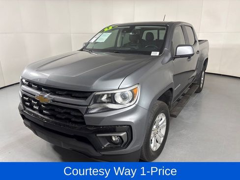Used 2022 Chevrolet Colorado LT w/ Luxury Package RWD image 5