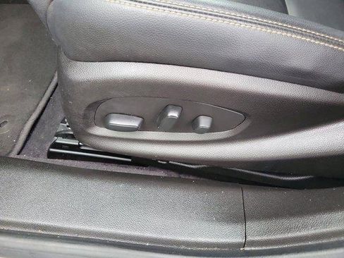 Used 2018 Chevrolet Impala LT w/ Sunroof and Spoiler Package image 17