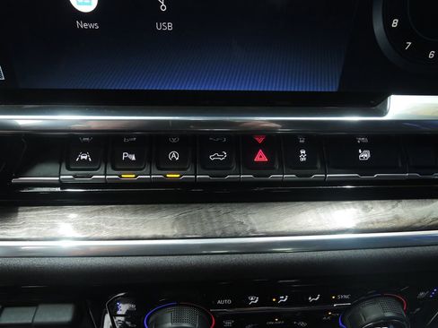 Used 2026 Chevrolet Silverado 1500 LTZ w/ Technology Package AWD/4WD image 21