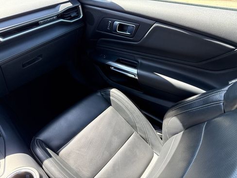 Used 2024 Ford Mustang Premium image 15