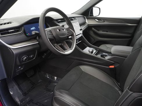 New 2026 Jeep Grand Cherokee L 4WD image 16