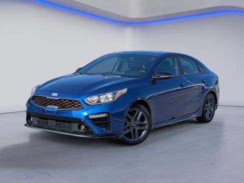 Used 2020 Kia Forte GT-Line w/ GT-Line Premium Package FWD image 2