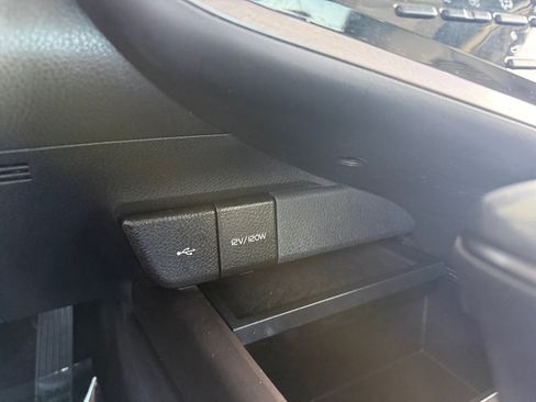 Used 2023 Toyota Camry SE w/ Convenience Package FWD image 22